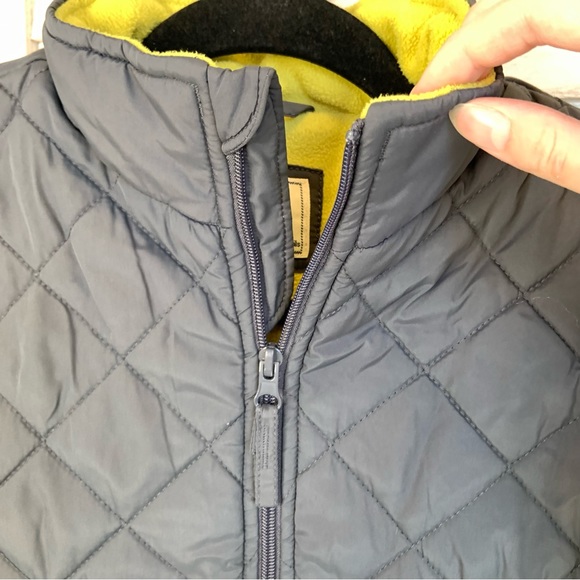 Children’s Place Boys Quilted Gray and Yellow Zip Up Puffer Vest Jacket - Picture 5 of 9